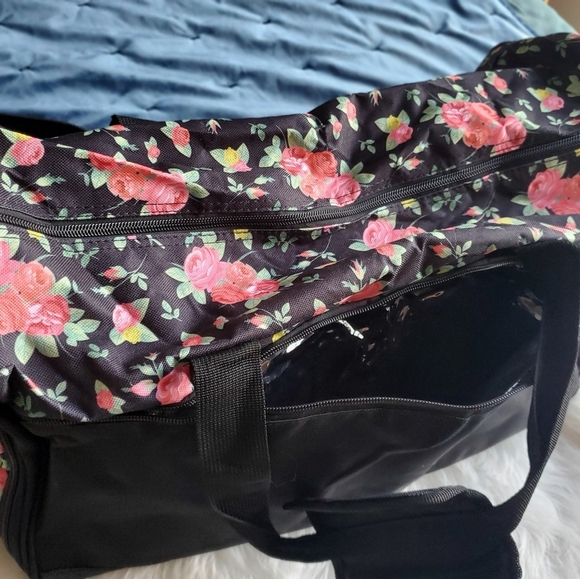 Lish Women's Floral Gym Duffel Bag - Picture 9 of 16